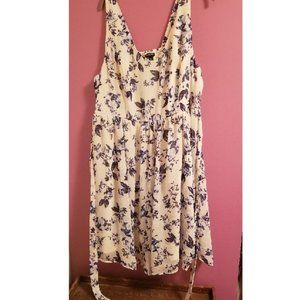 TORRID Sundress Size 4 White with purple/lavender